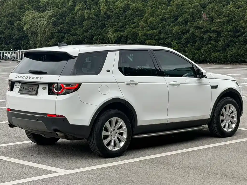 Land Rover Discovery Sport — миниатюра 4