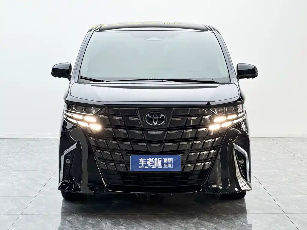 Toyota Alphard 2024 2.5L Luxury