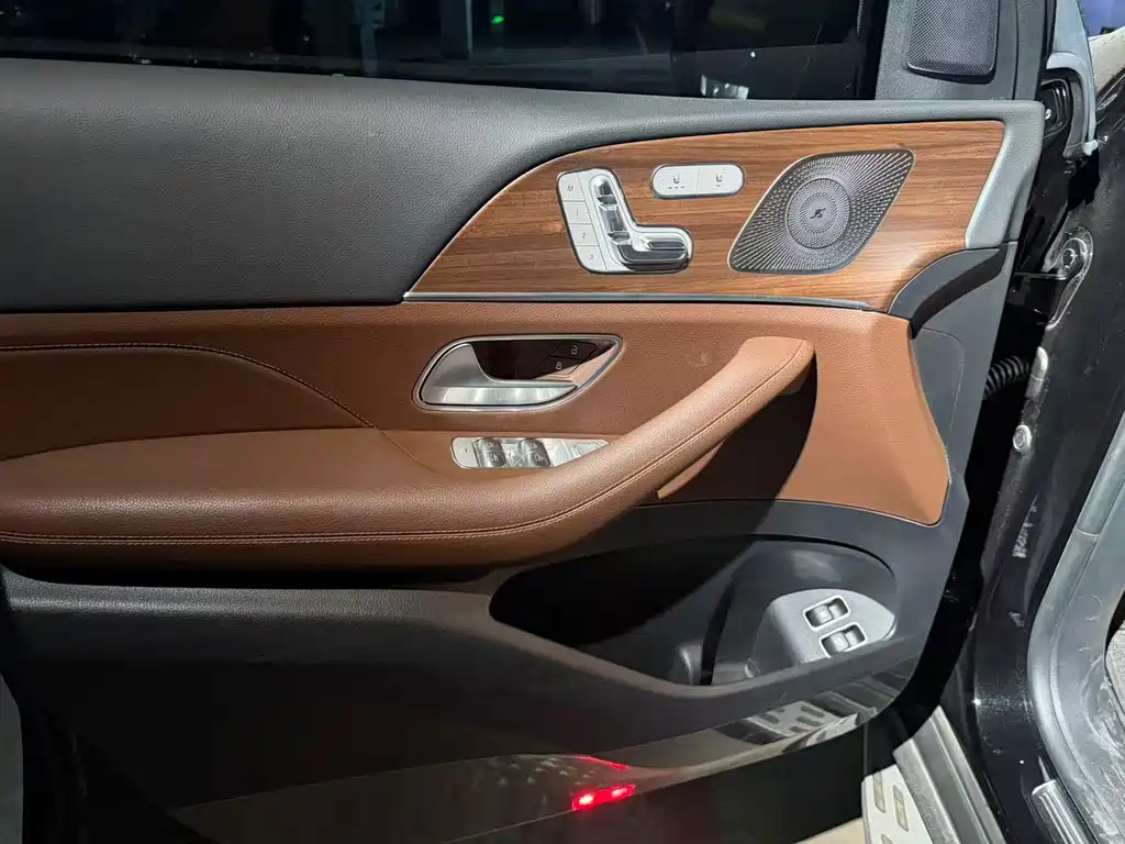 Mercedes-Benz GLE New Energy — миниатюра 3