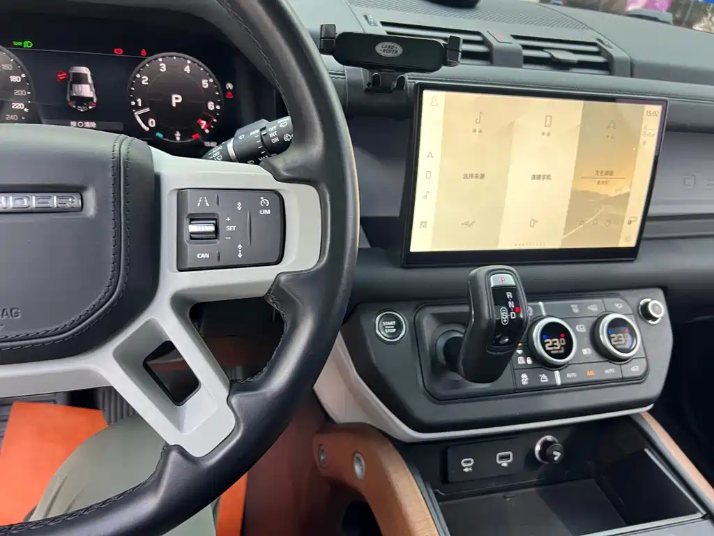 Land Rover Defender — миниатюра 13