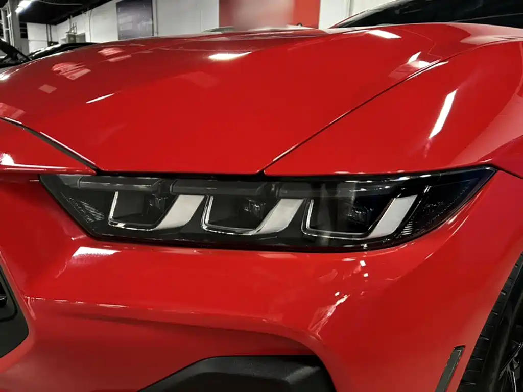 Ford Mustang — миниатюра 16