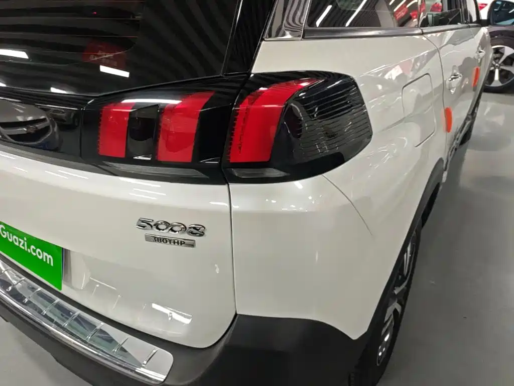 Peugeot 5008 — миниатюра 8