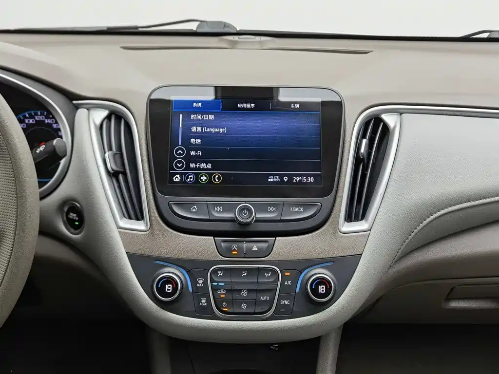 Chevrolet Malibu XL — миниатюра 12