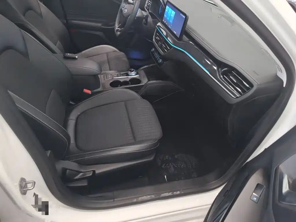 Ford Focus — миниатюра 9