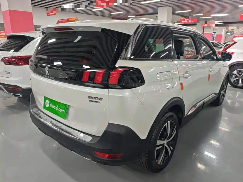 Peugeot 5008 — миниатюра 7