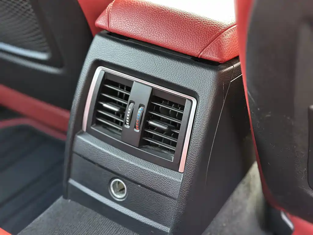 BMW 3 Series — миниатюра 10