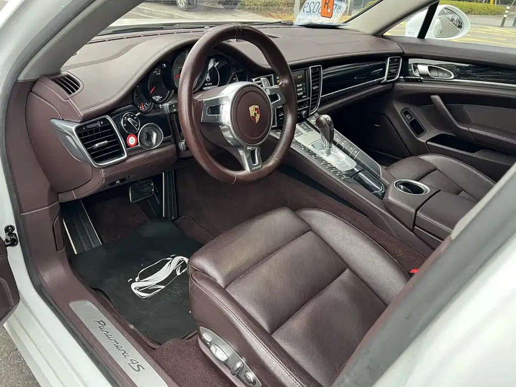 Porsche Panamera — миниатюра 6