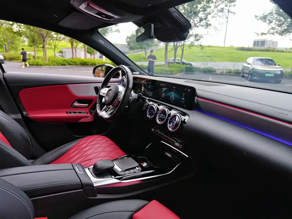 Mercedes-Benz A-Class AMG (Import) — миниатюра 9