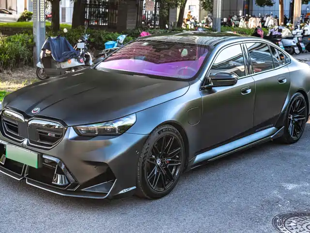 BMW M5 PHEV