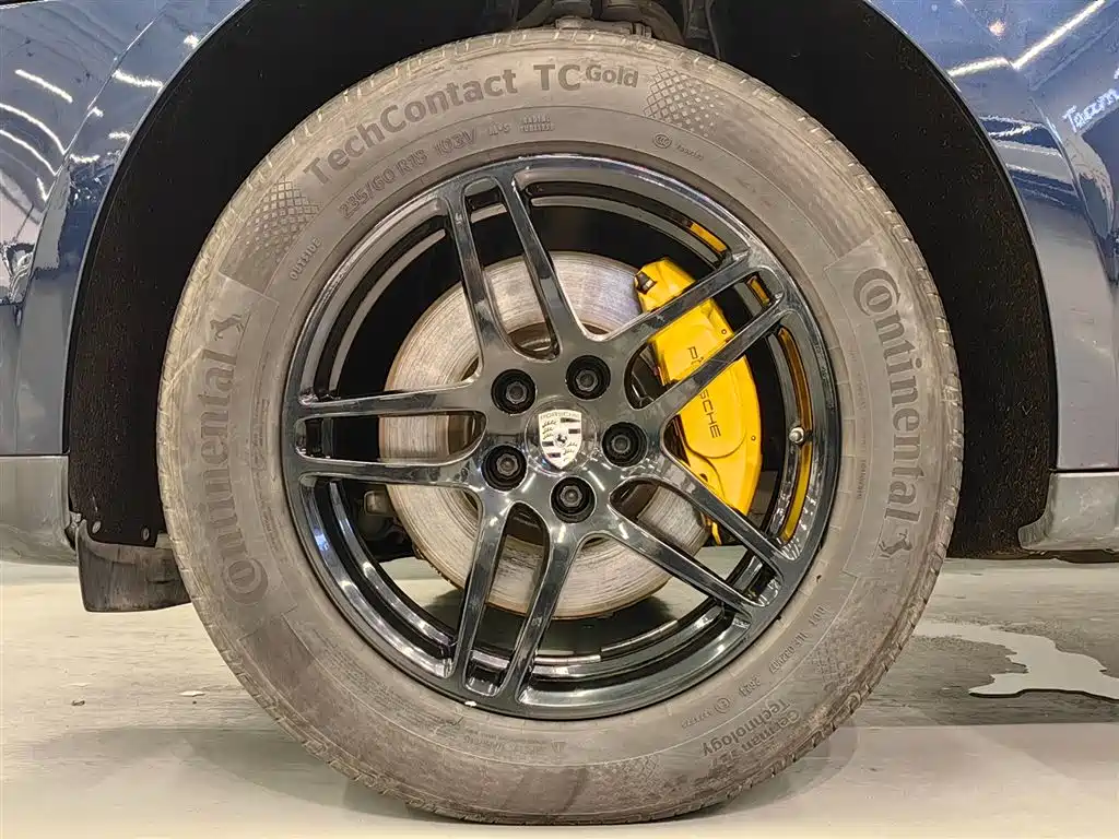 Porsche Macan — миниатюра 16