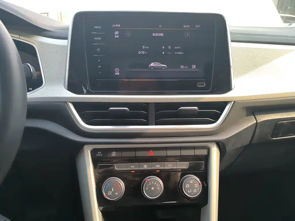 Volkswagen T-Roc — миниатюра 13