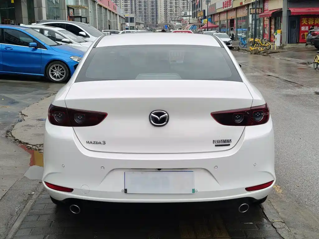 MAZDA 3 ANGKESAILA