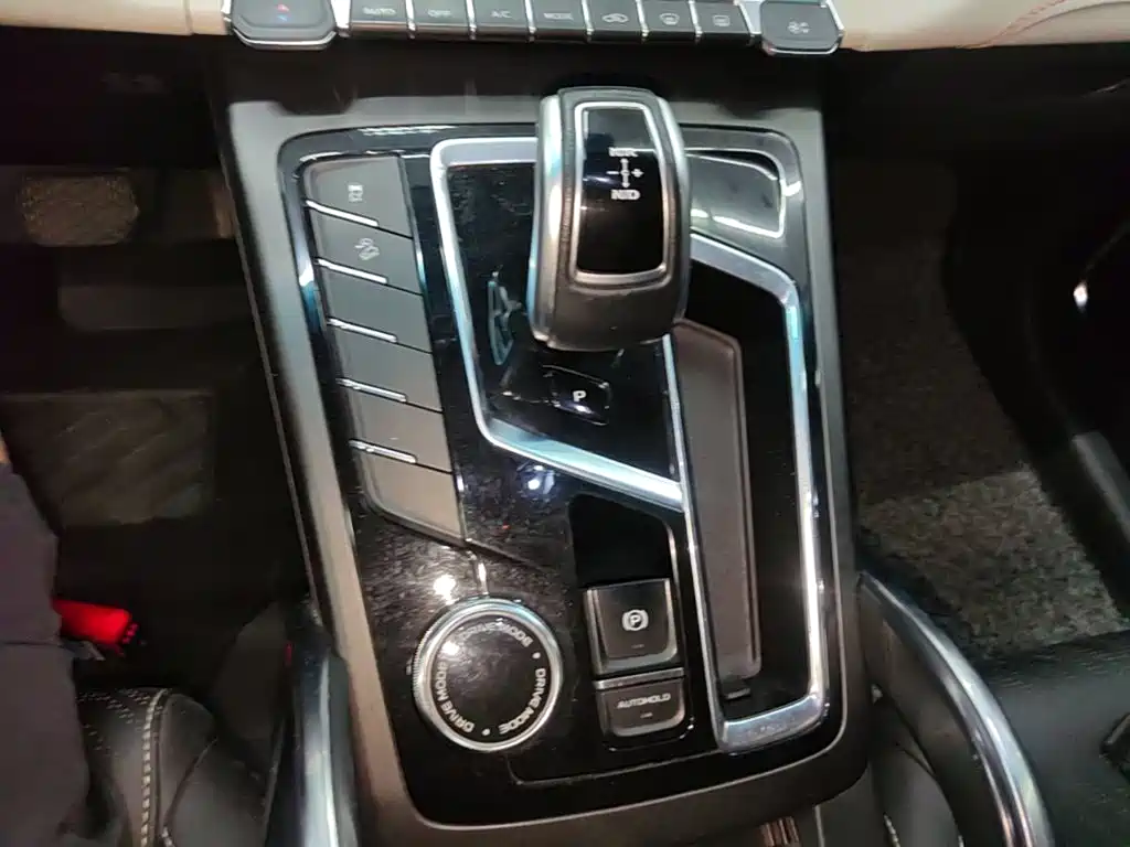 Geely Boyue — миниатюра 14