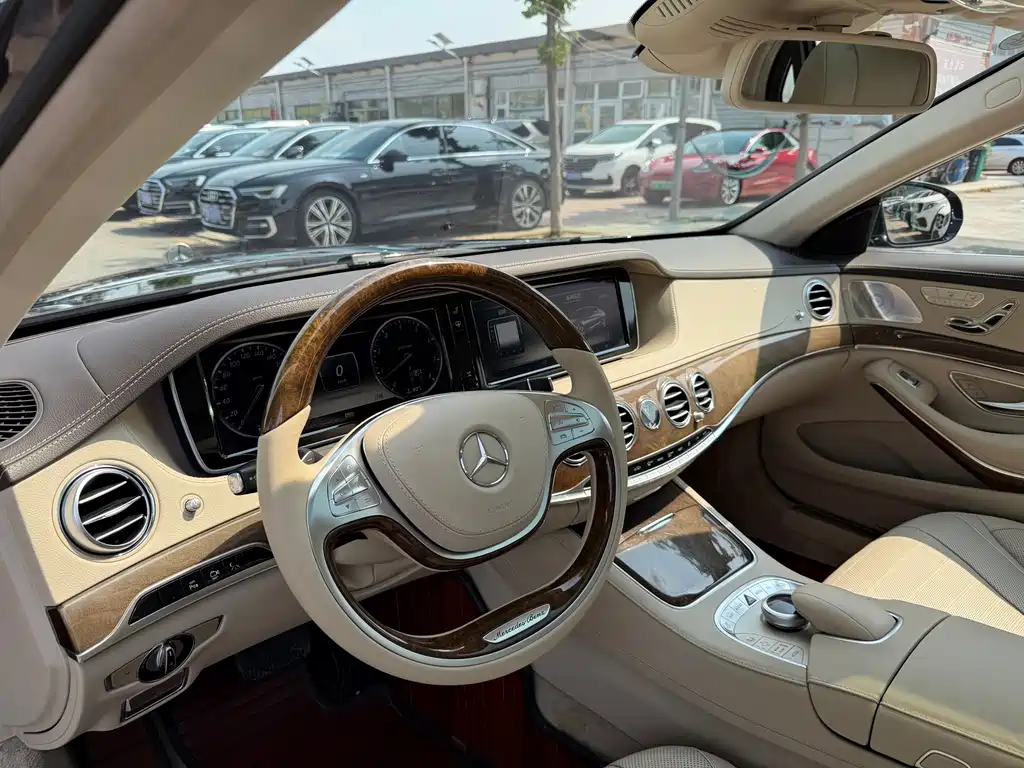 Mercedes-Benz S-Class — миниатюра 8
