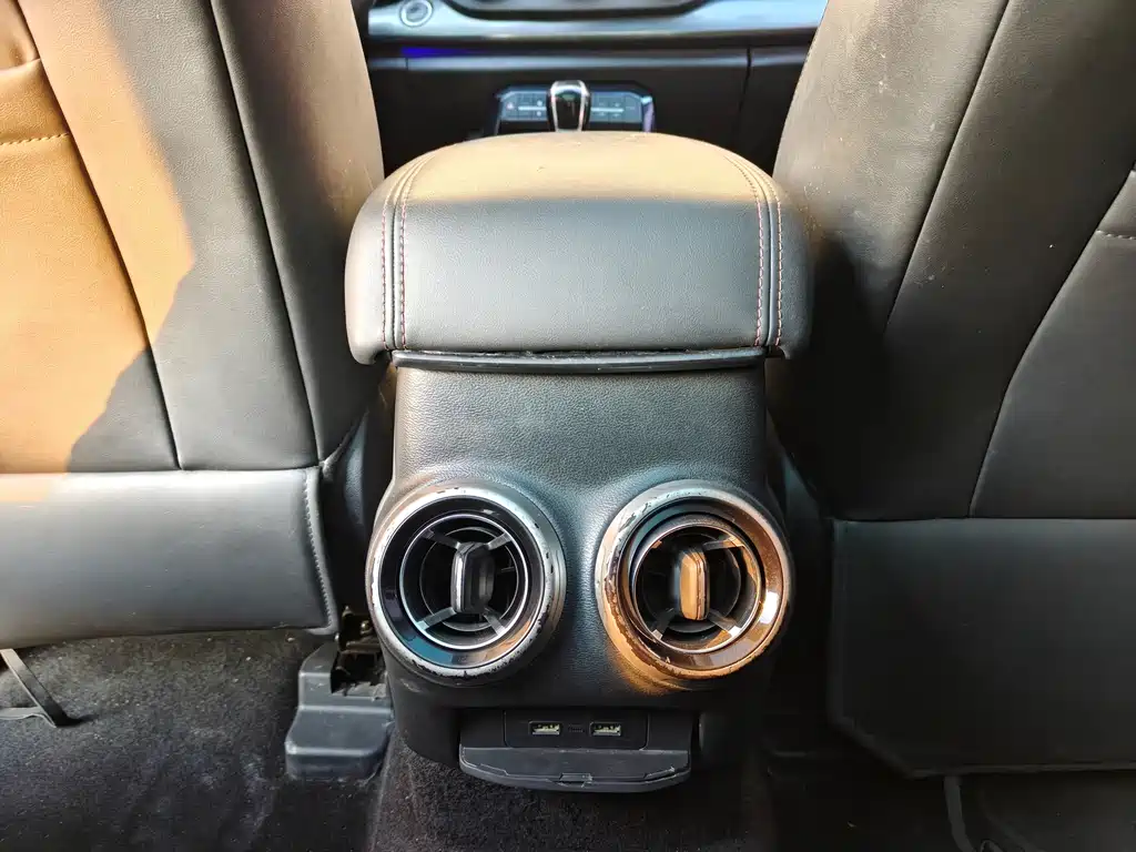 WEI PAI WEI BRAND VV7