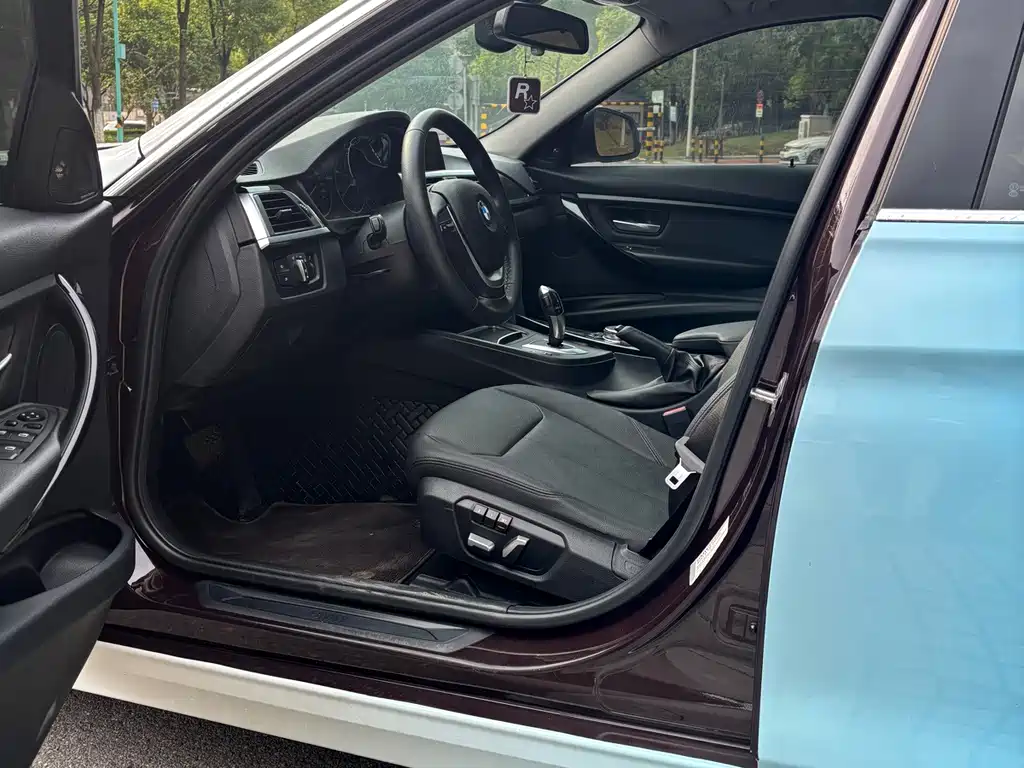 BMW 3 Series — миниатюра 4