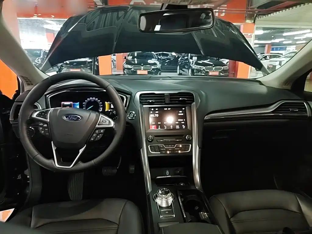 Ford Mondeo — миниатюра 10