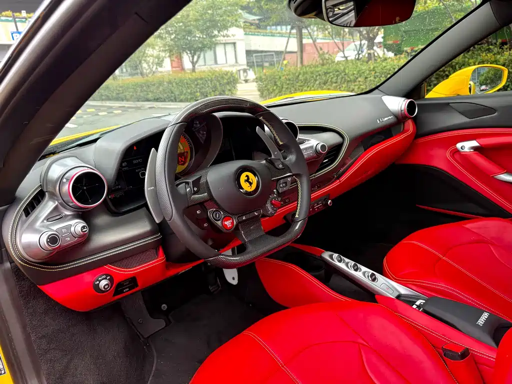 Ferrari F8 — миниатюра 4