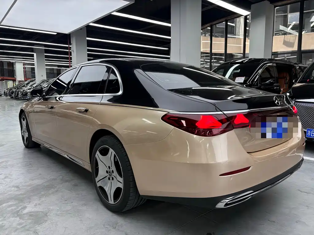 Mercedes-Benz E-Class — миниатюра 19