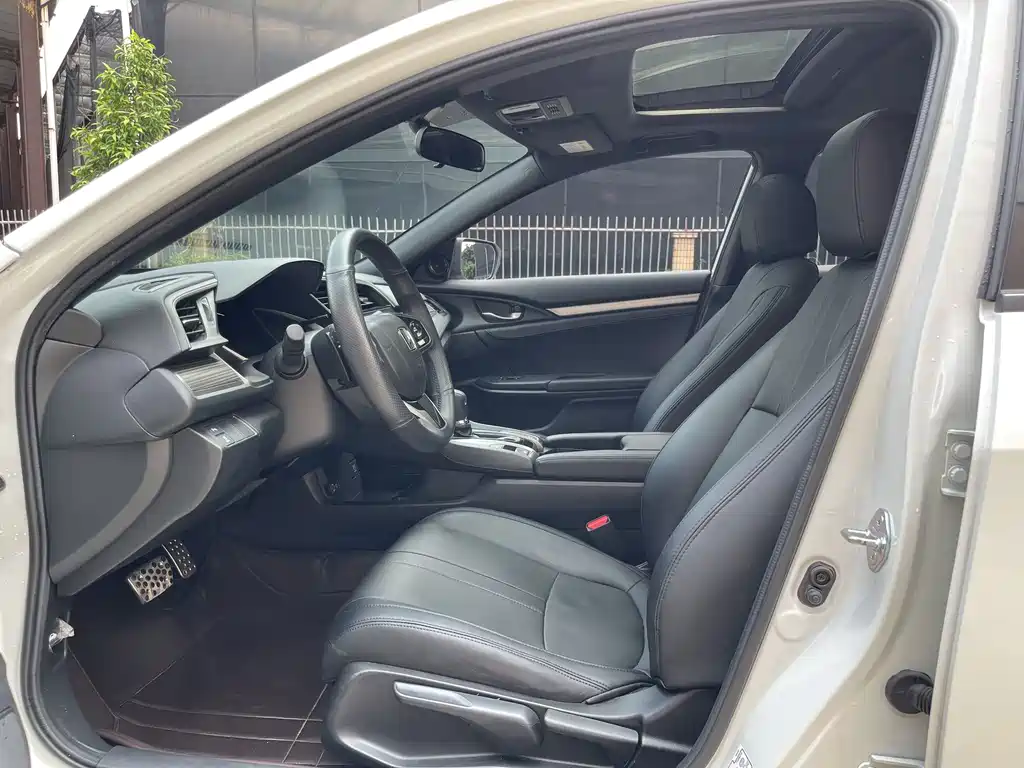Honda Civic — миниатюра 9