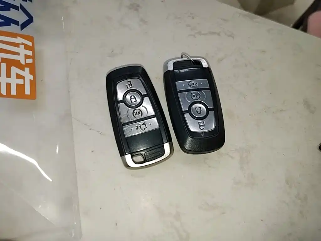 Ford Mondeo — миниатюра 9