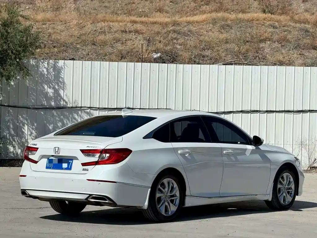 Honda Accord — миниатюра 6