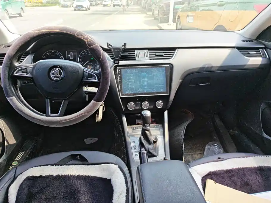 Skoda Octavia — миниатюра 13
