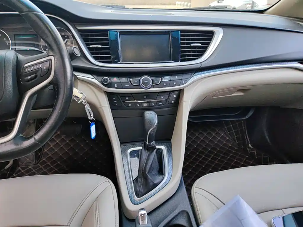 Buick Excelle — миниатюра 13