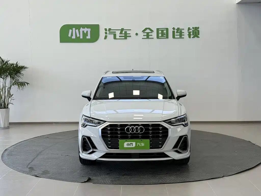 Audi Q3 2023 35 TFSI Fashion (1.4T)