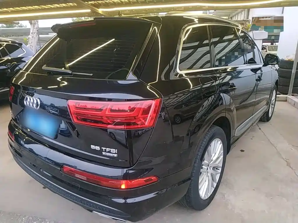 Audi Q7 — миниатюра 7