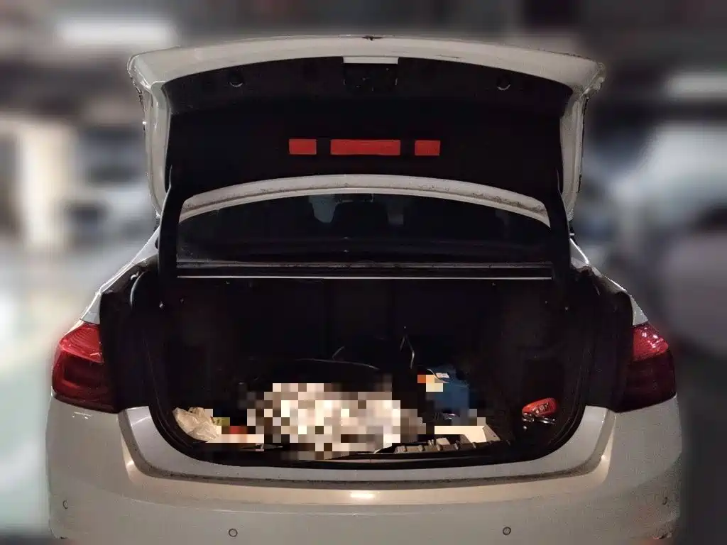BMW 3 Series — миниатюра 10