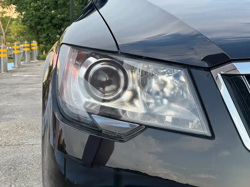 Skoda Superb — миниатюра 8