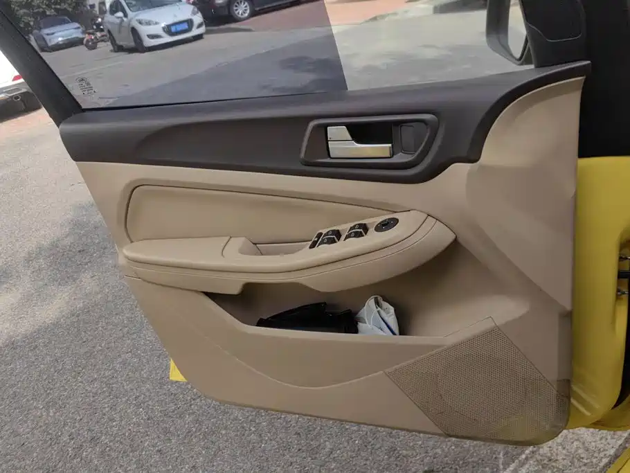 Ford Focus — миниатюра 7