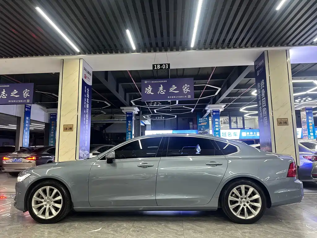 Volvo S90 — миниатюра 4