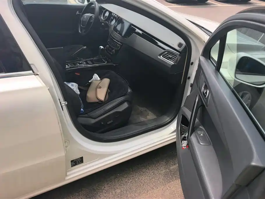 Peugeot 508 2011 2.3L AT Flagship