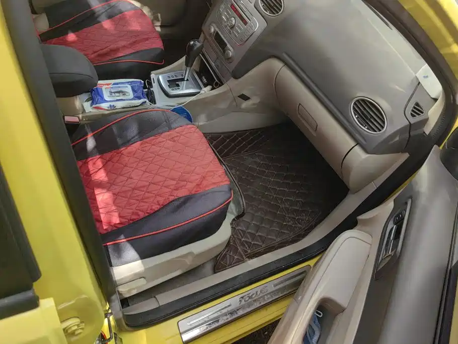 Ford Focus — миниатюра 8