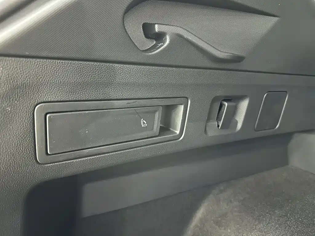 Volkswagen Tayron 380TSI 4WD R-Line Connected Edition, фото 31