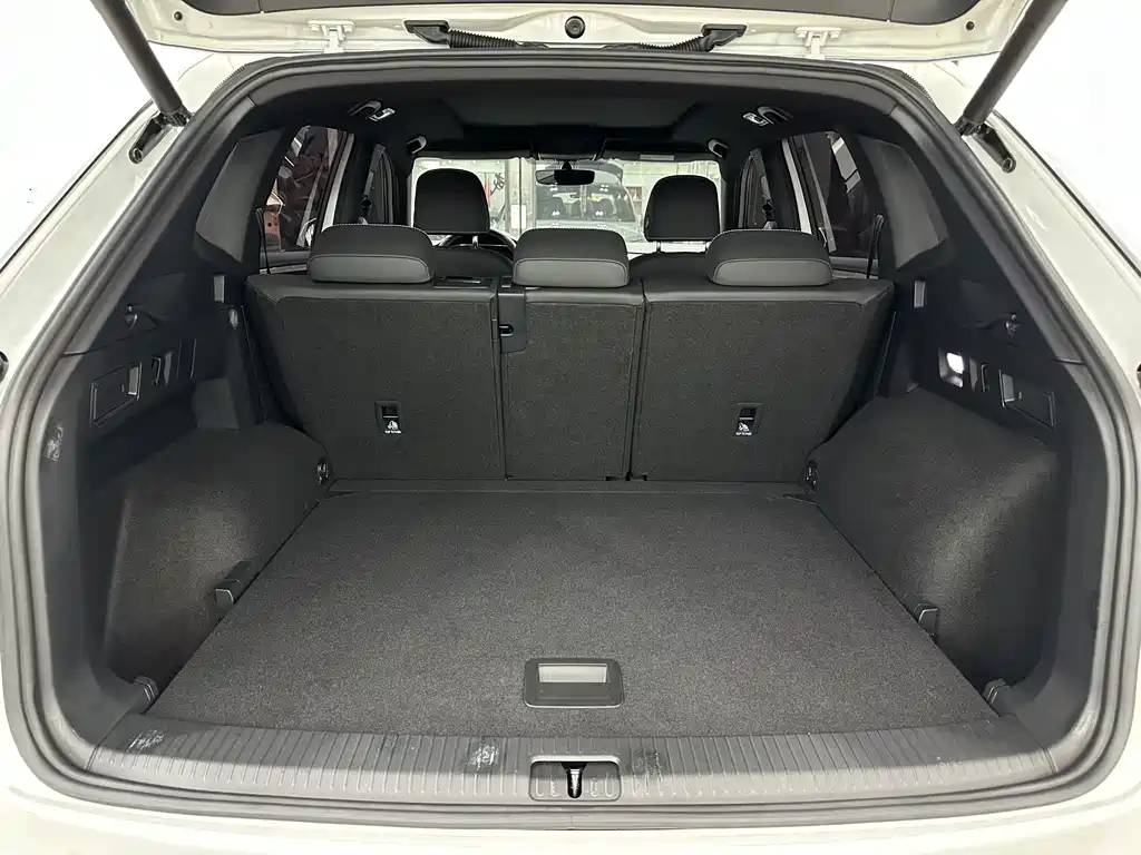Volkswagen Tayron 380TSI 4WD R-Line Connected Edition, фото 36