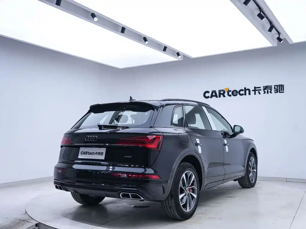 Audi Q5L — миниатюра 15