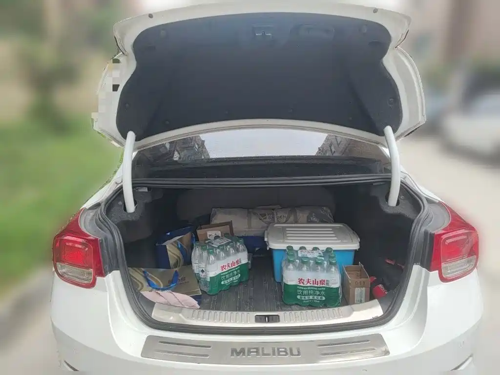 Chevrolet Malibu — миниатюра 10
