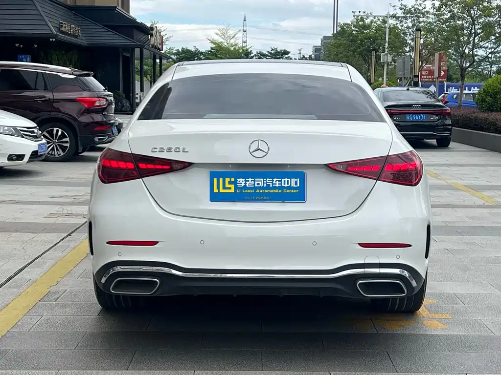 Mercedes-Benz C-Class — миниатюра 4