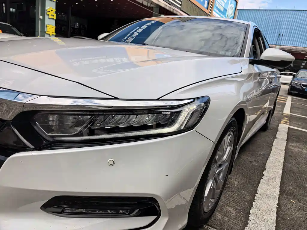 Honda Accord — миниатюра 4