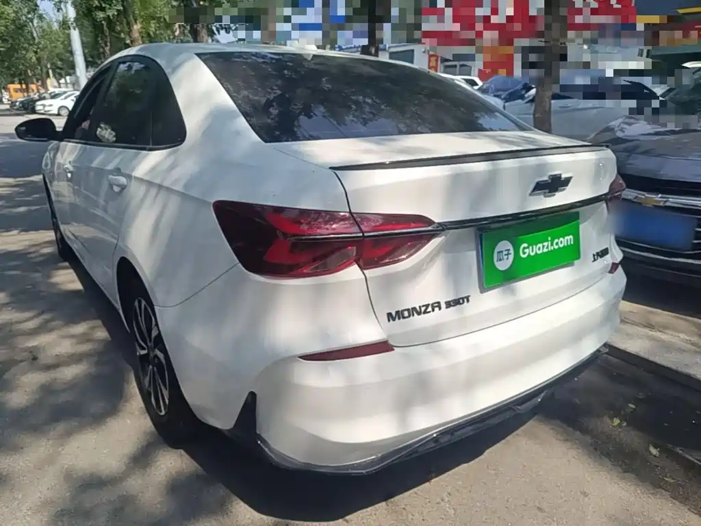 Chevrolet Monza — миниатюра 5