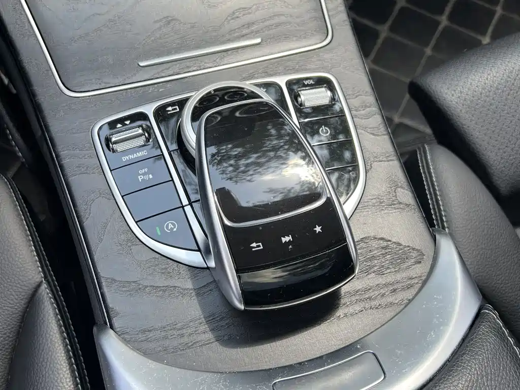 Mercedes-Benz C-Class — миниатюра 22