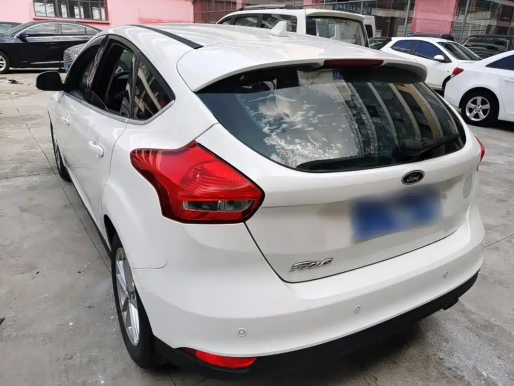Ford Focus — миниатюра 5