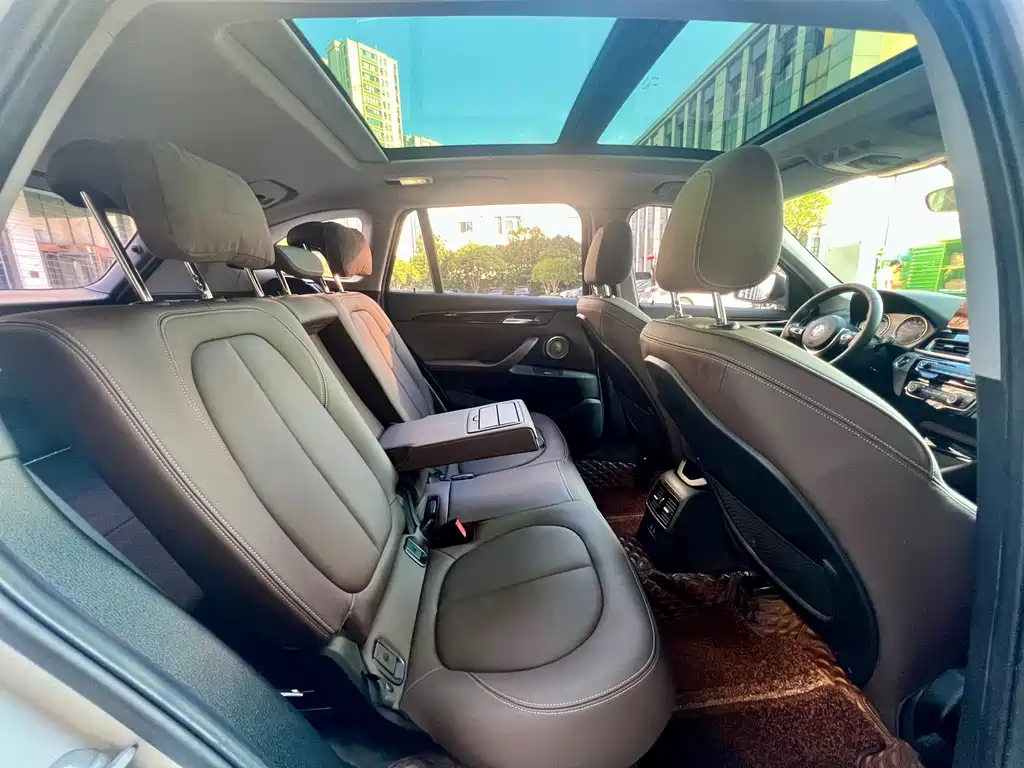 BMW X1 — миниатюра 23