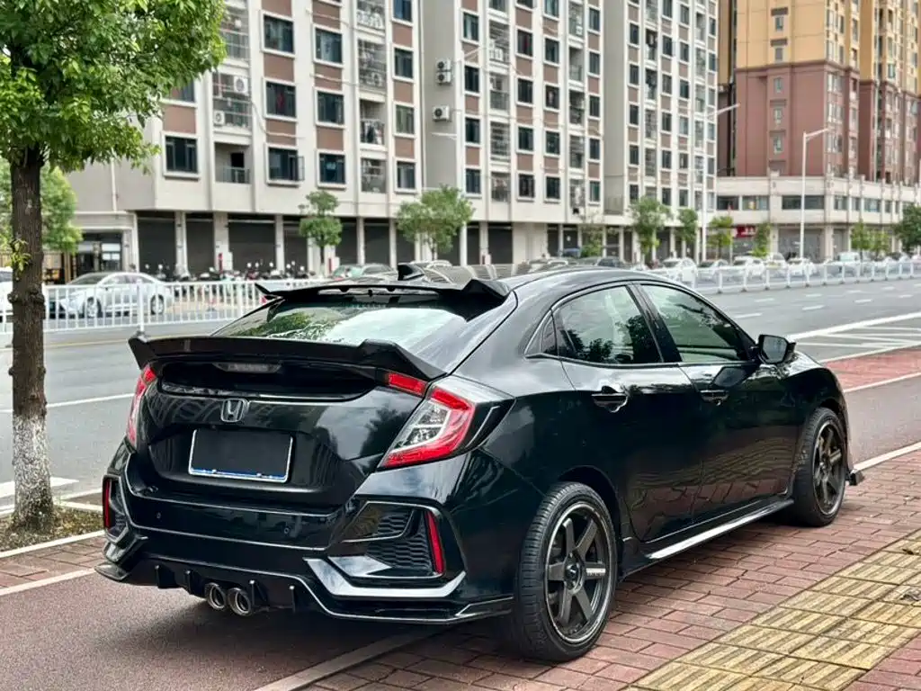 Honda Civic — миниатюра 9