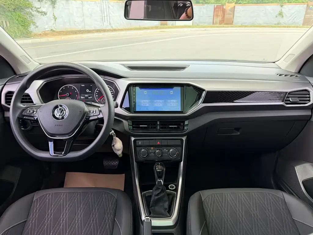 Volkswagen T-Cross — миниатюра 12