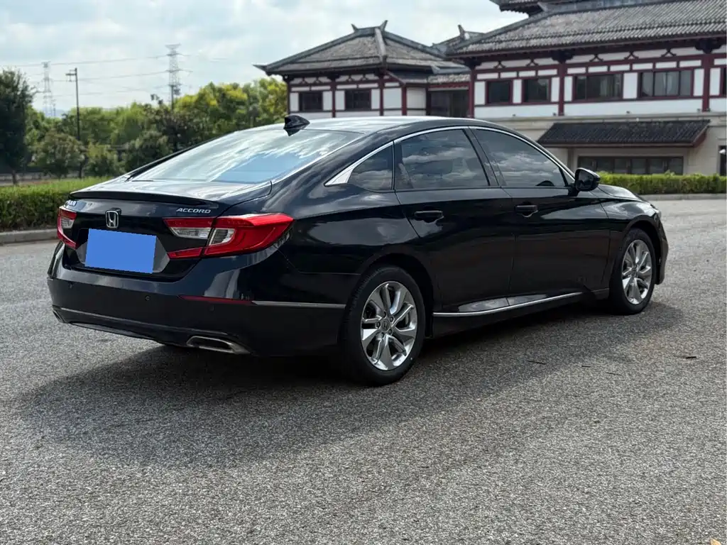 Honda Accord — миниатюра 6