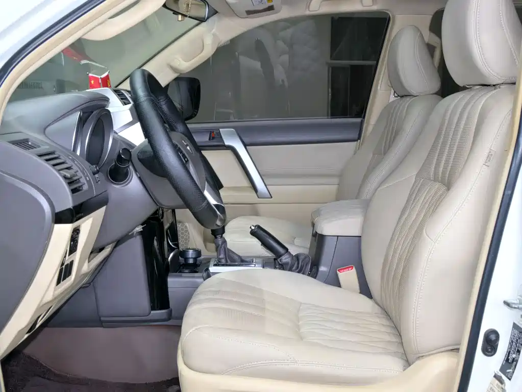 Toyota Land Cruiser Prado 2016 4.0L GX-R